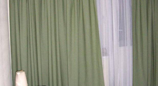 Занавески на кухню зеленые