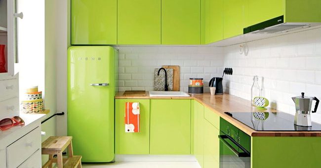 Зеленая кухня в интерьере